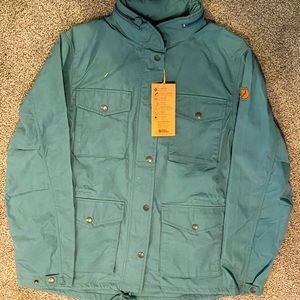 Fjallraven Raven Jacket, Size medium, new with tags